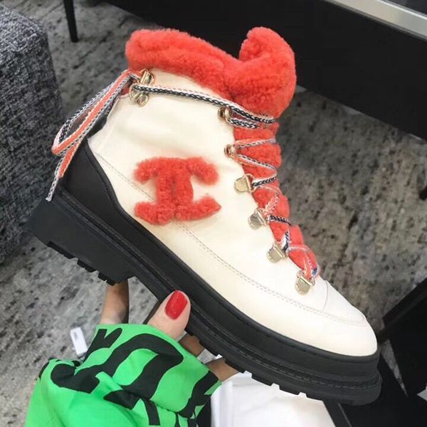 

Snow boot female 2020 new ca ual comfortable warm hort tube boot leather flat bottom with color matching martin boot ize 35 40, Black