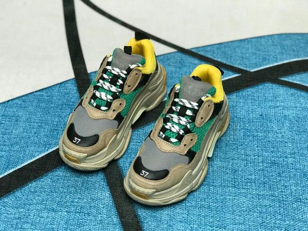 

2019 multi luxury triple s designer low new arrival sneaker combination soles mens womens runner sports casual shoe cu09, Black