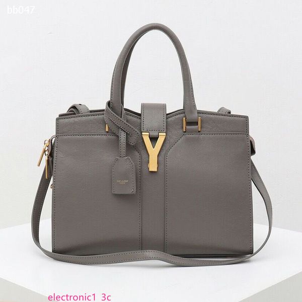 

клаиекий ибекий кожанй паажиѬкий женкий баоођ лой коѬовей кожи Ѭ