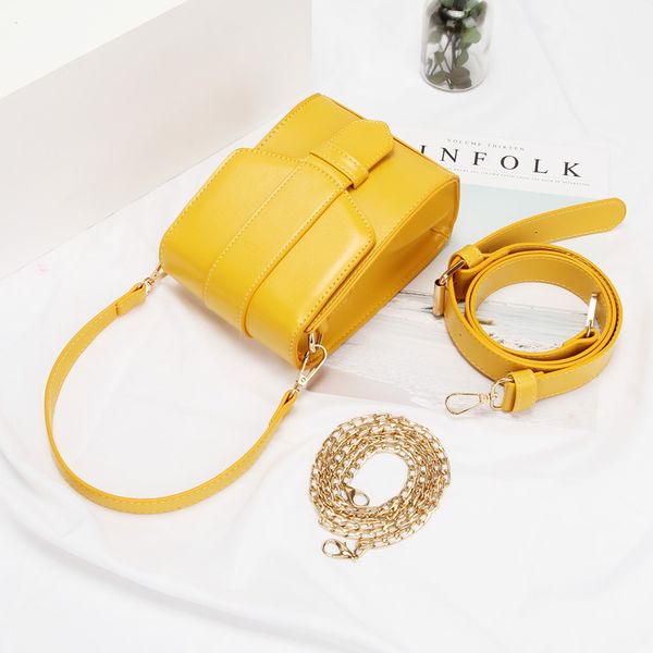 

2019 new female mobile phone bag vertical section simple shoulder skew across wide strap solid pu small square shoulder bags