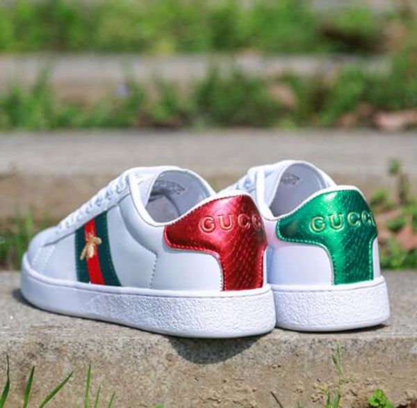 

a16 2020 new bee flower embroidery white shoes women breathable wild sports casual flat shoes couple shoes, Black