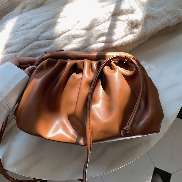 

women simple dumplings messenger bag retro 2019 new fashion cloud female crossbody shoulder bag tide handbag clutch