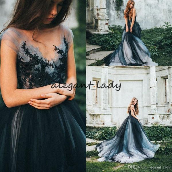 Vintage schwarze Gothic-Hochzeitskleider, Retro-Spitzenapplikation, Flügelärmel, Boho-Fee-Brautkleid, Land-Empfangs-Partykleid