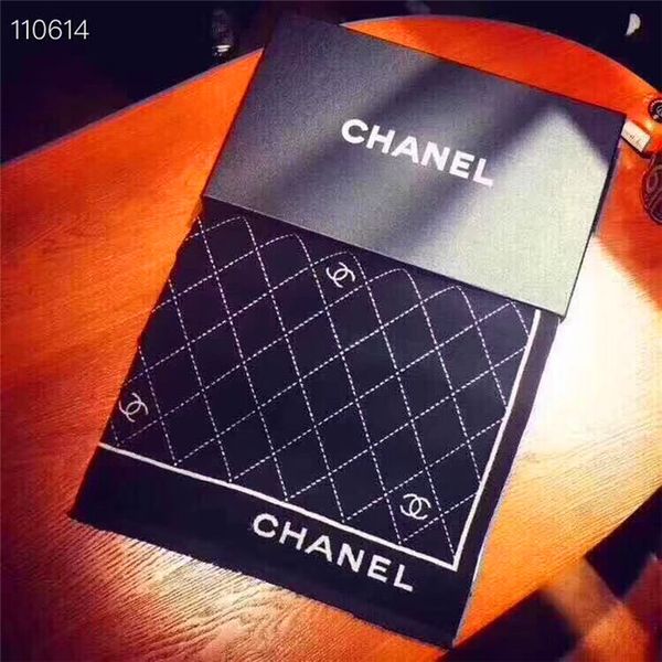 

brand men's wear warm in winter and cool in summer small scarf fashionable gentleman's letter patch plaid knitted wool soft shaw, Blue;gray