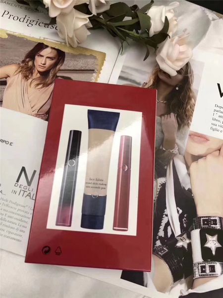 

Famou brand cowboy lazy liquid foundation black ca e lipglo red ca e lipglo makeup 3 piece et travel kit