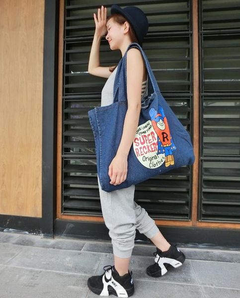 

2020 women's shoulder cartoon printed denim shoulder women's bag large capacity bag