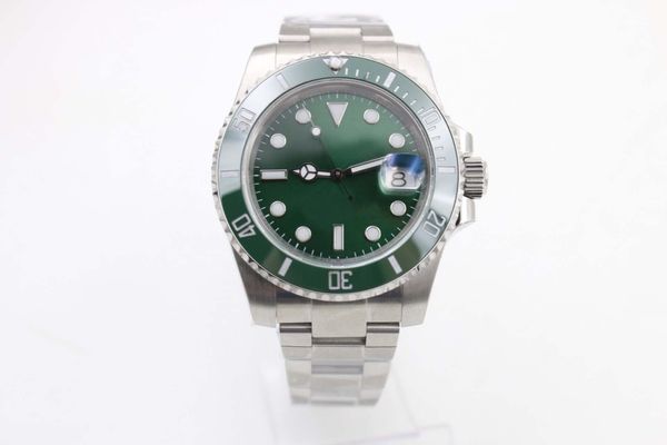 

вейаѬкие а мђжкие меаниекие из неѬжавеей али авомаиека золо, Slivery;brown