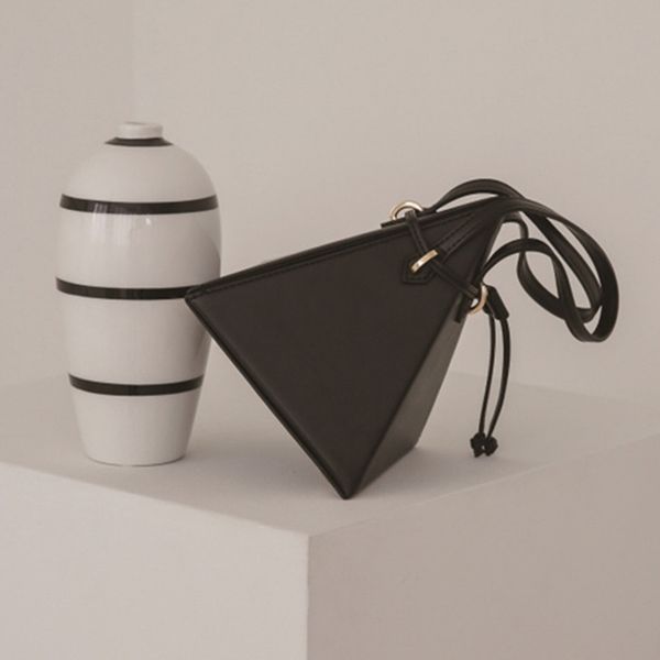 

creative geometric triangle drawstring women's handbags casual pu shoulder messenger bag women designer solid color clutch purse