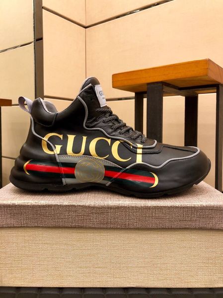 

2020 style luxury men's casual driving sports shoes jogging basketball shoes triple fashion design platform vintage men's shoe size 38-44 tt