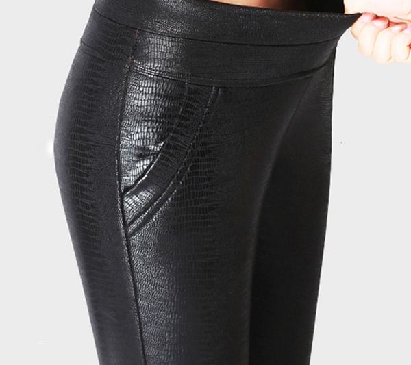 

дизайнер sweatpants повседневные брюки теплая зима ватки женщин кожа карандаш штаны pu боттон stretch плюс размер женский брюк для женщин, Black;white