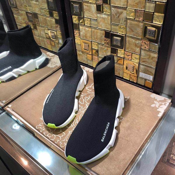 

2020 new fr luxury designer couple stretch socks sneakers couple socks casual shoes high quality