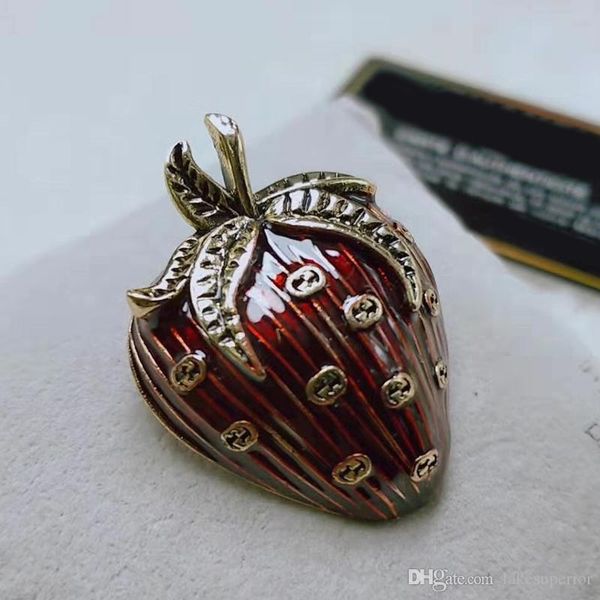 

новое прибытие клубничный брошь с stamp женщины письмо клубничный брошь костюм pin отворотом fashionn вспомогательного оборудования ювелирны, Gray