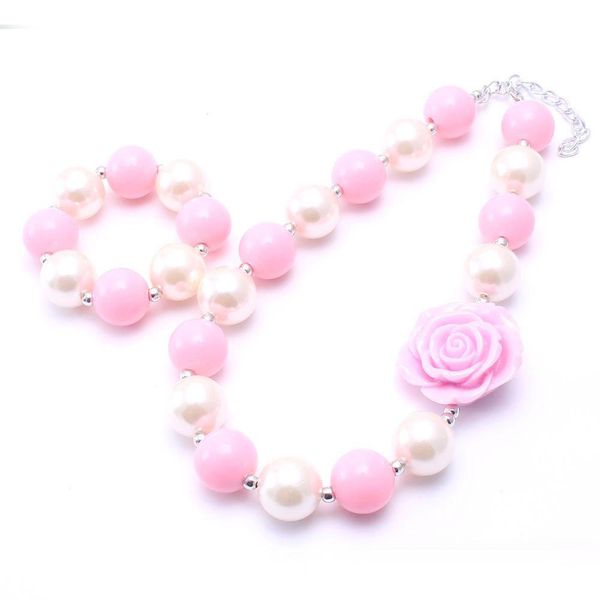 Collana robusta con fiori di rosa rosa Set di braccialetti Moda perline fai da te Ragazza per bambini Set di gioielli con collana di perline robuste di gomma da masticare per bambini