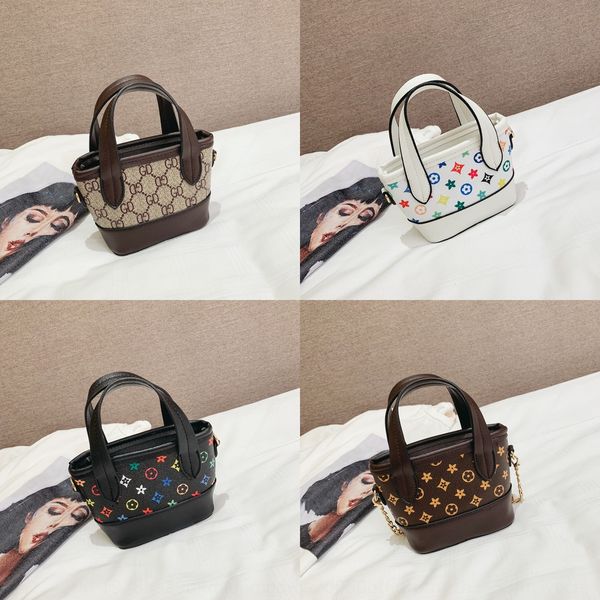 

season 2019 children's mini small chain fashionable fashion small fashion bag classic presbyopic infant messenger bag portable