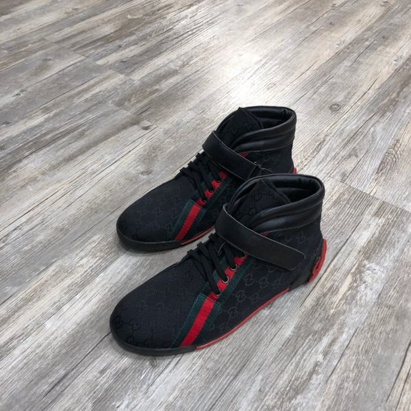 

2020 stylish high-quality casual sports shoes, men's designer comfortable wild shoesaaa