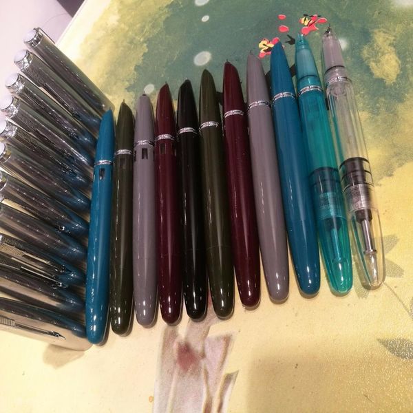 

wing sung 601 vacumatic fountain pen, updated version, piston type, silver cap
