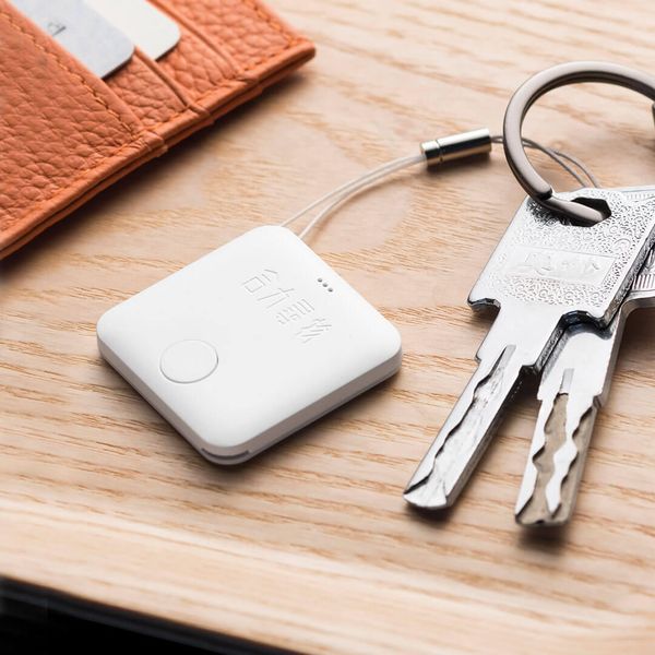 

3pcs heli white combination of bluetooth object finder anti-lost locater device flashing beeping remote kids key bag wallet locators child a