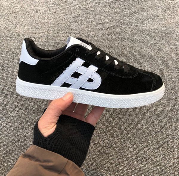 Compre Venta Caliente Zapatos Hombres Mujeres Negro Bajo Ligero Transpirable Londres Olímpico Zapatillas Deportivas Para Hombre Entrenadores Mejor Compre Venta Caliente Zapatos Hombres Mujeres Negro Bajo Ligero Transpirable Londres Olímpico Zapatillas Deportivas Para Hombre Entrenadores Mejor