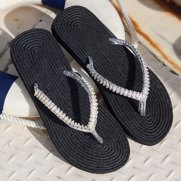 

bright diamond slippers female summer wear net red sandals fashion 2020 summer new korean ladies slippers, Black