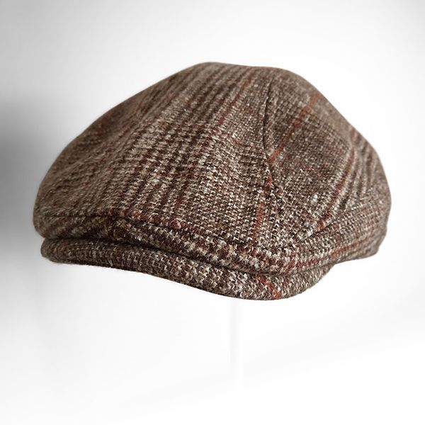 

duck's tongue in autumn and winter plaid beret in large size and large size 65cm, cap, warm autumn winter, Blue;gray