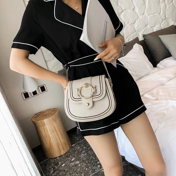 

new fashion women shoulder bag female vintage saddle handbag metal lock chain messenger bag ladies
