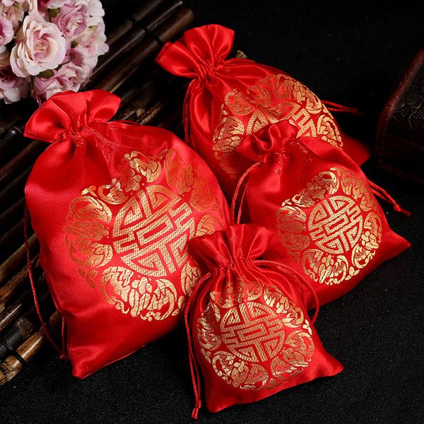 2019 Chinese Silk Embroidery Gift Pouch Red Gold Color Baby Shower