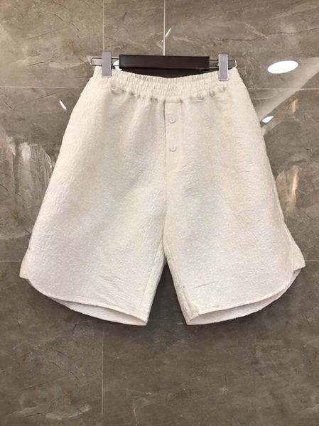 

2019 autumn and winter new women's wild simple clean color jacquard casual shorts 913, White;black