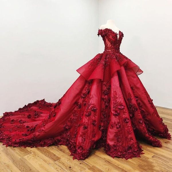 Luxuriöse 2020 rote Ballkleid-Abschlussballkleider, schulterfrei, 3D-Blumenapplikationen, Perlen, Abendkleider, Vestidos de Fiesta, Dubai Quinceanera-Kleid