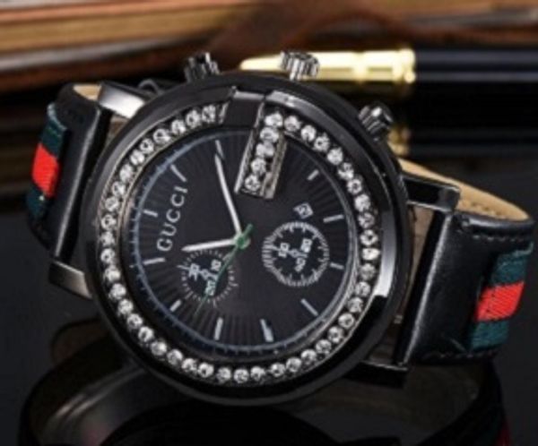 

2019 мужская новая мода досуг бриллианты женщины мужчины кварцевые часы военные Mont