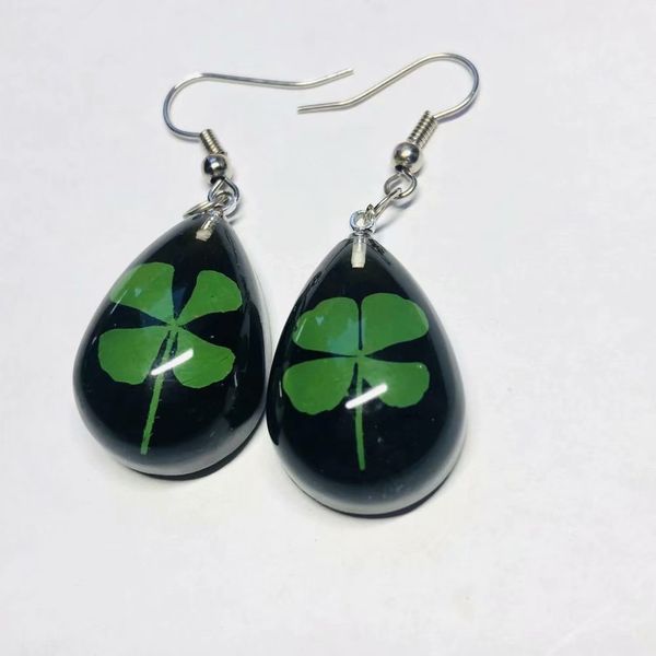 

yqtdmy vogue brand four leaf clover fashion black drop style earring, Silver