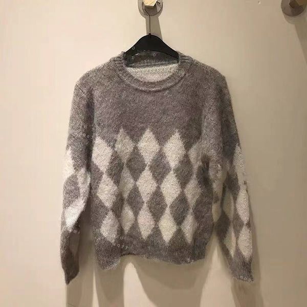 

women's sweaters 19 temperament lady round neck lingge jacquard splicing knitting sweater 91119, White;black