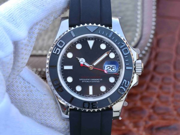 

The yacht 116655 i equipped with 3135 movement which i con i tent with the genuine technology and texture of teel