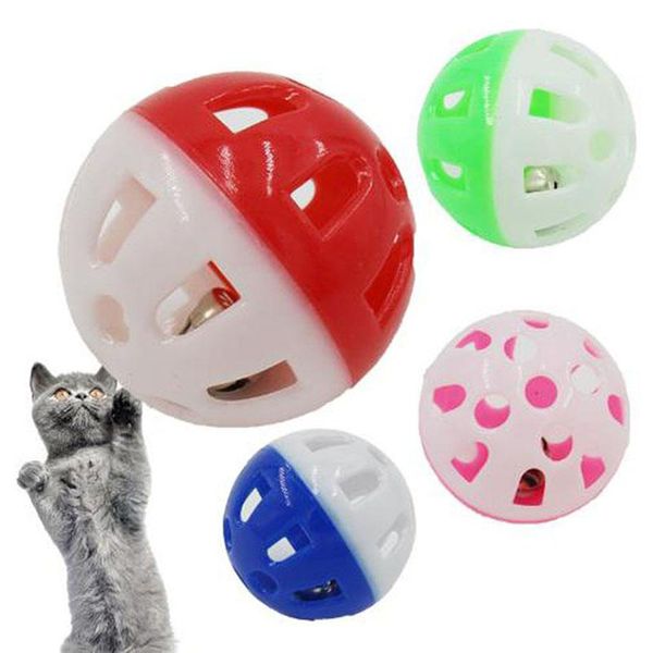 Haustierspielzeug, hohler Kunststoff, interaktiver bunter Ball, mehrfarbig, optional mit kleinem Glockenball, Katzen- und Hundespielzeug