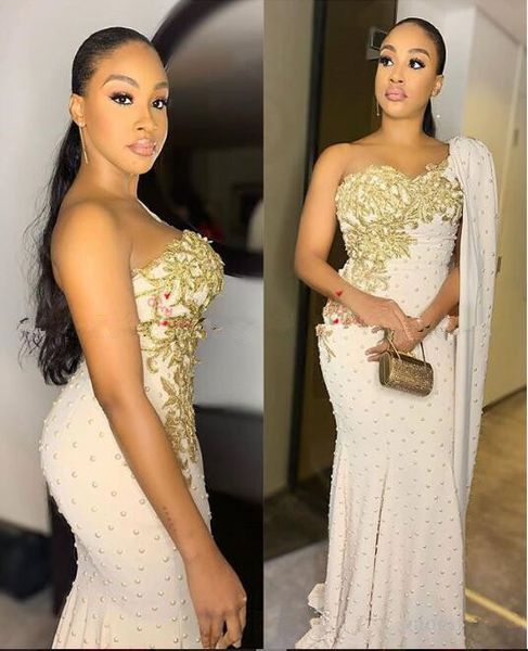 2020 Luxury Pearls Arabic Dubai Gold Lace Mermaid Prom Dress One