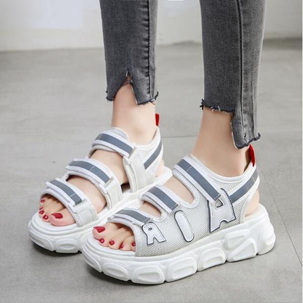 

толщиной 35-40 спортивные сандалии женские 2020 лето новые плоские пятки сандалии корейской версии диких студенты bottom casual, Black