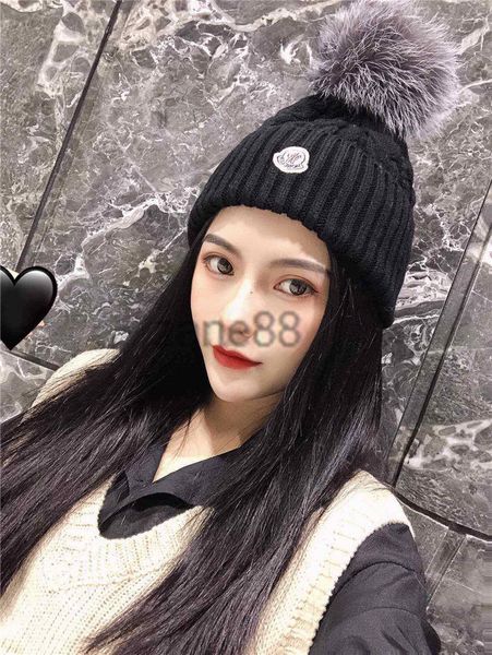 Women Bobble Knit Hats With Box Bag Winter Warm Solid Pom Pom Wool
