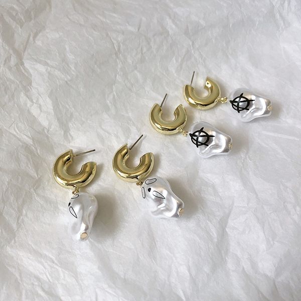 

srcoi metal retro mini circle irregular faux pearl earrings new baroque trendy graffiti painting handmade wedding earrings 2020, Silver