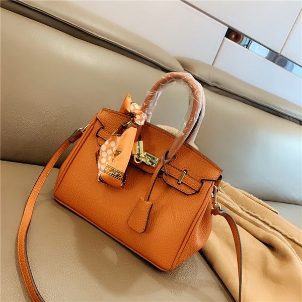 

20ss luxurious design lindy birkin drawstring tote bag hobo fashion shoulder men women purse travel duffel bumbag outdoor handbag bags