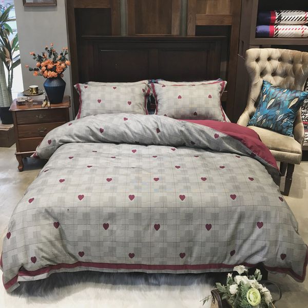 

suede fabric 4pcs bedding set pure cotton thickening love pattern quilt cover full cotton concise spelling color bed set article