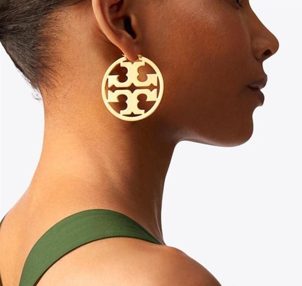 

Женщины хип-хоп полые серьги INS мода преувеличение дизайн женский бренд кулон шпильки ночной клуб Леди личность серьги