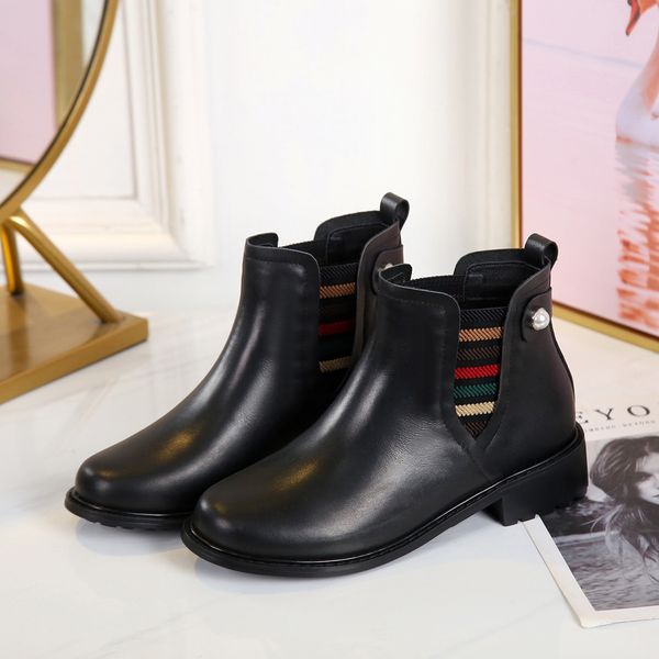 

2019 net red explosions vintage outdoor genuine martin boots thick bottom boots black lightweight shoes slip-on size35-40 original packaging