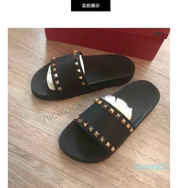 

fashion luxury designer women slippers sandals ladies beach slipper tide male rivet stud slippers non-slip leather mens casual spikes z02, Black