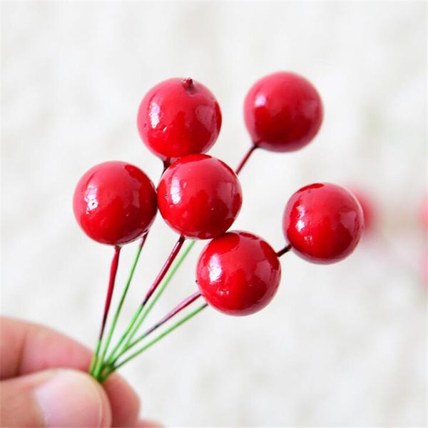 

2019new 10pcs/bag red 1.5cm/2cm cherry berry xmas christmas party tree wall cake decoration multifunction diy party decor
