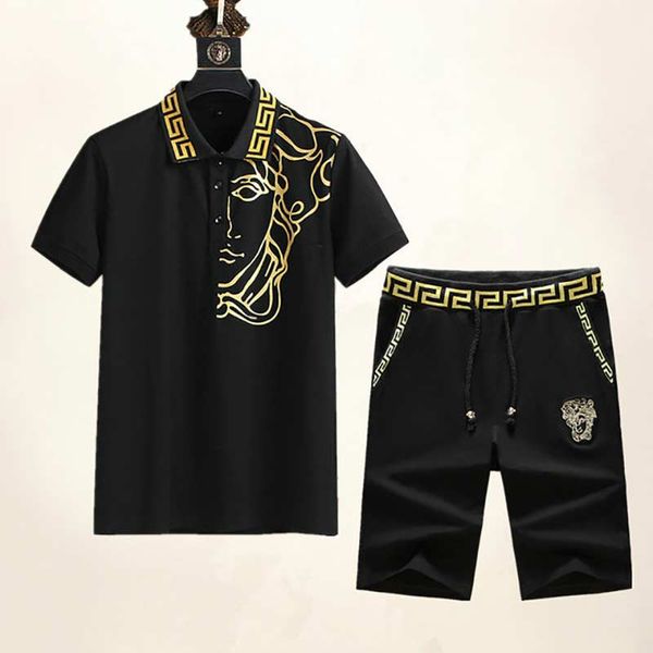 

2020 summer men's sportswear short-sleeved designer t-shirt + shorts casual hoodie sportswear sports suit female round neck sportswear