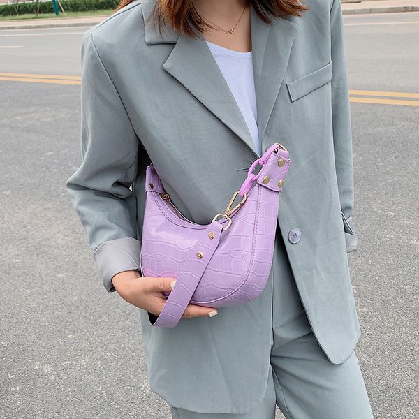 

2020 new women's shoulder bag solid color chain crocodile pattern armpit bag messenger foreign gas french stick