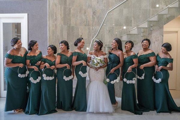 

2020 elegant off shoulder mermaid bridesmaid dresses african lace beads floor length maid of honor gowns plus sizes wedding guest dresses, White;pink