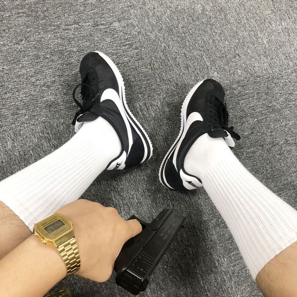 

men's socks chicano classic solid color stockings white and black