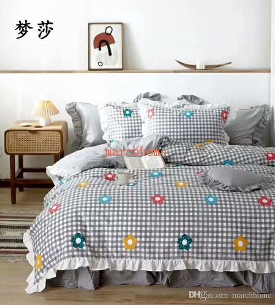 

2020 new trend cotton bed set 4pcs fashion small fresh sweet cartoon printing quilt cover four seasons princess style bedding