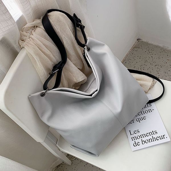 

высокая-конец мешок зарубежный стиль большой емкости сумка женский к 2020 году новых студентов мессенджер мягкий кожа