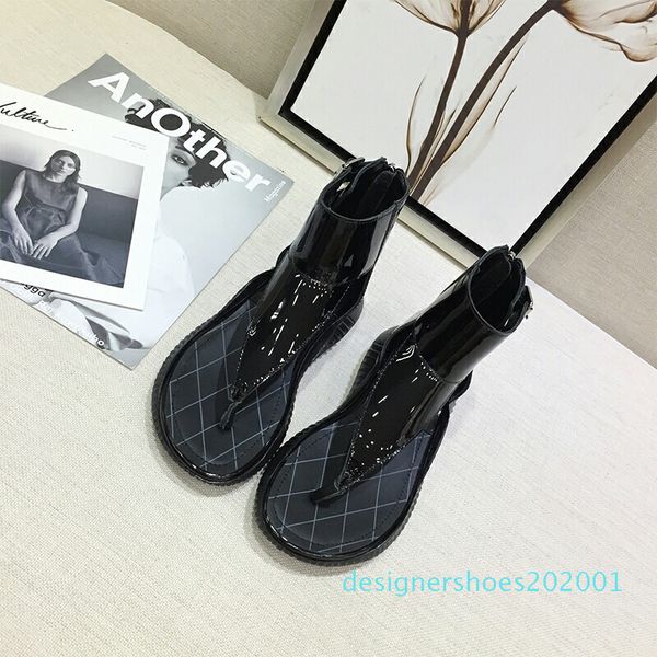 

2019 women designer shoes flat heel rome sandals breathable summer flip flops rivet gladiator sandal fashion genuine leather rubber sole d01, Black